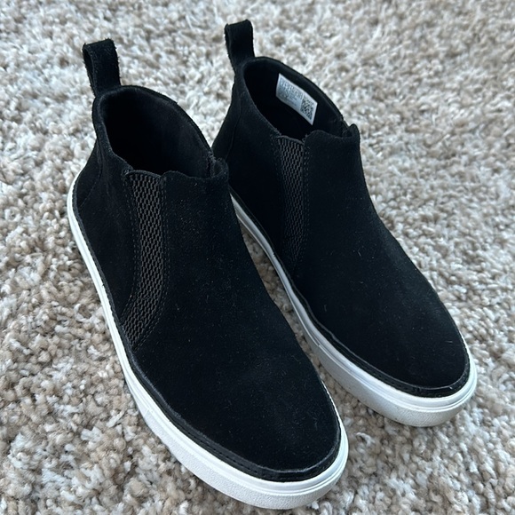 TOMS Suede Black Booties, Size 6 -excellent condition - Picture 3 of 7